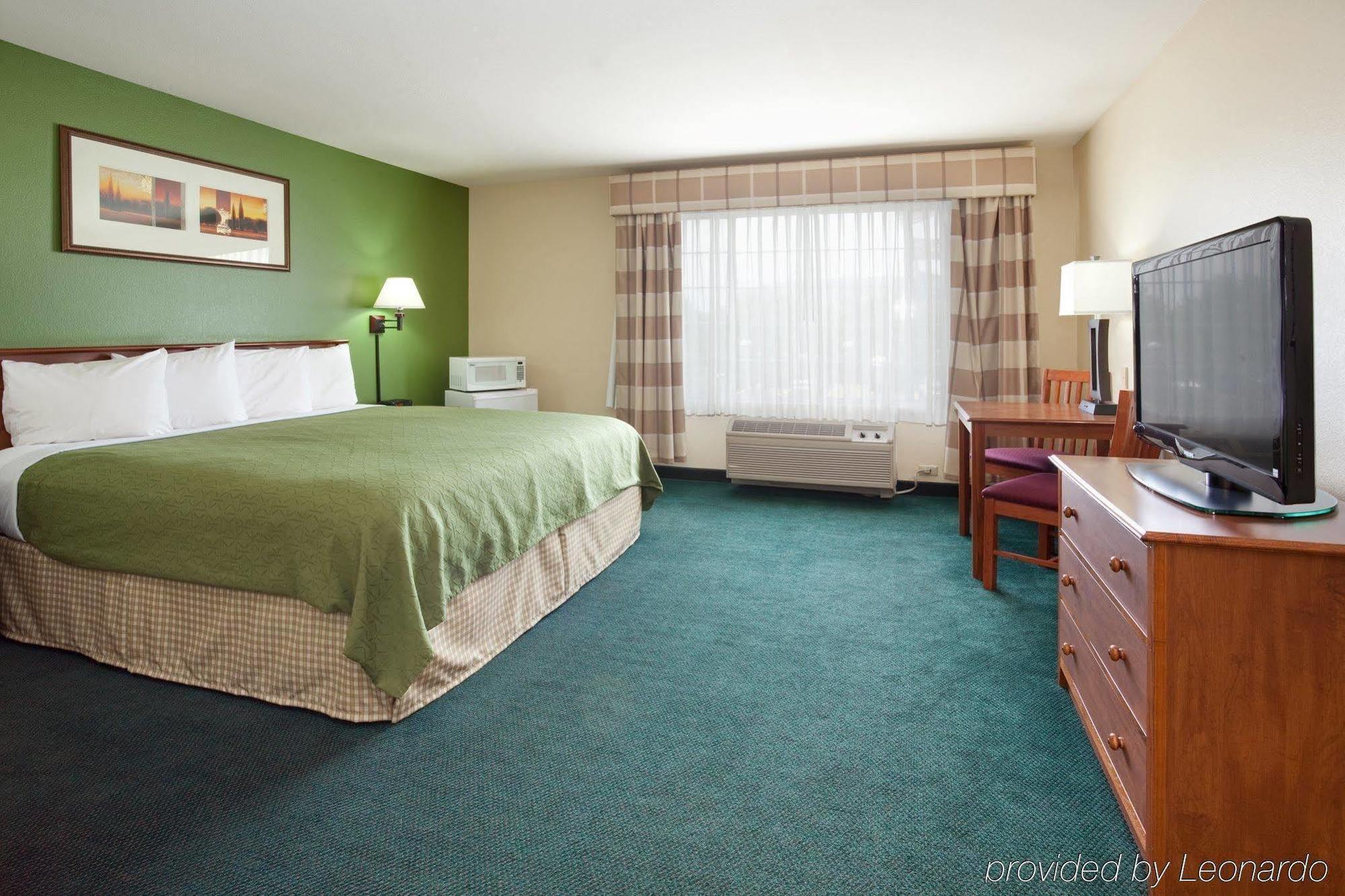 Country & By Radisson, Greeley, Co