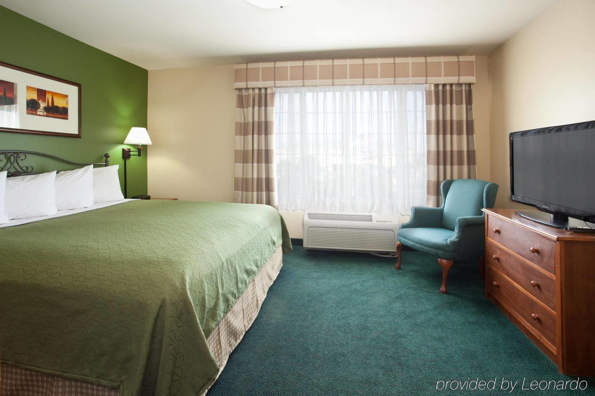 Country & By Radisson, Greeley, Co 2*