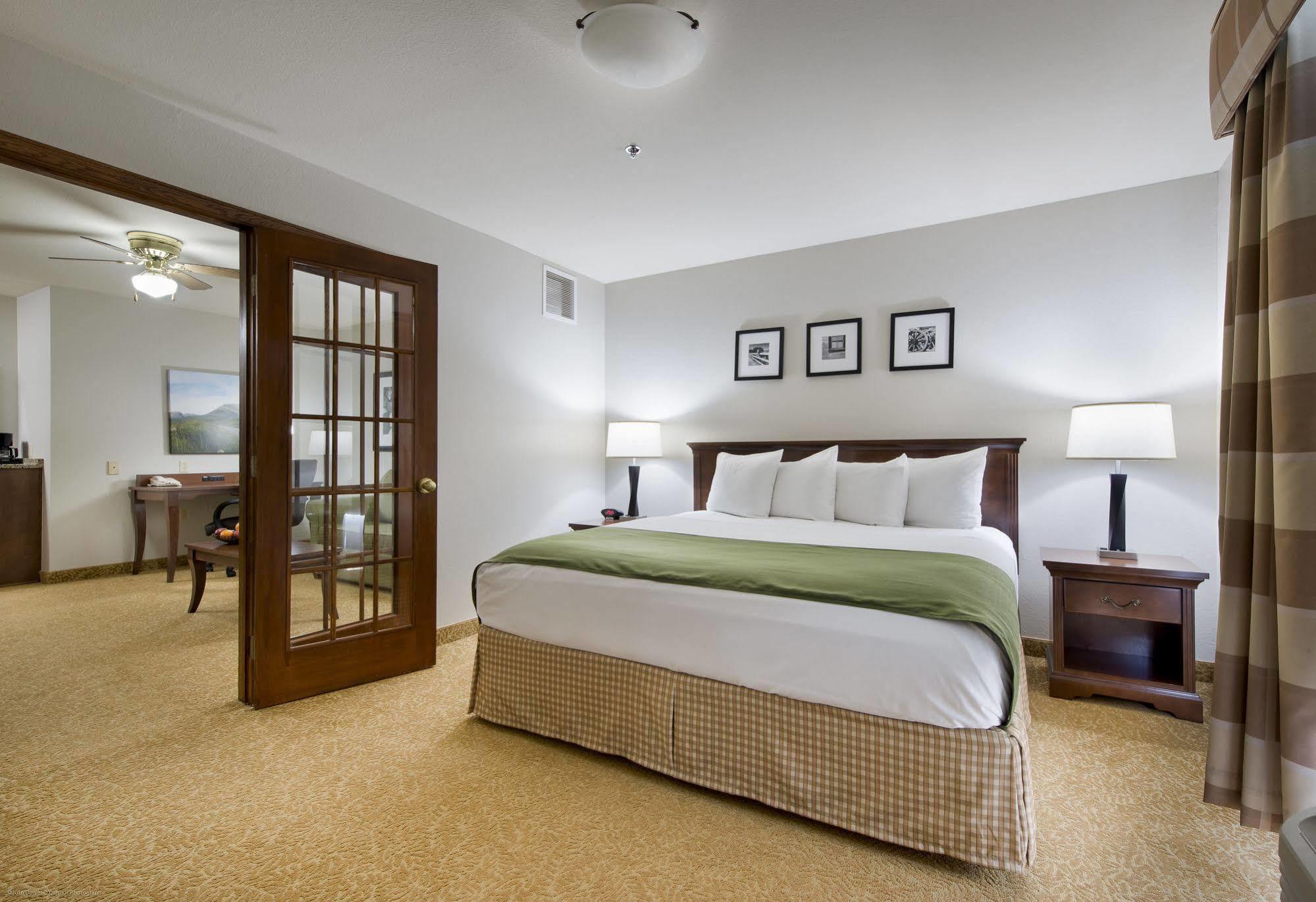 Country & By Radisson, Greeley, Co Greeley