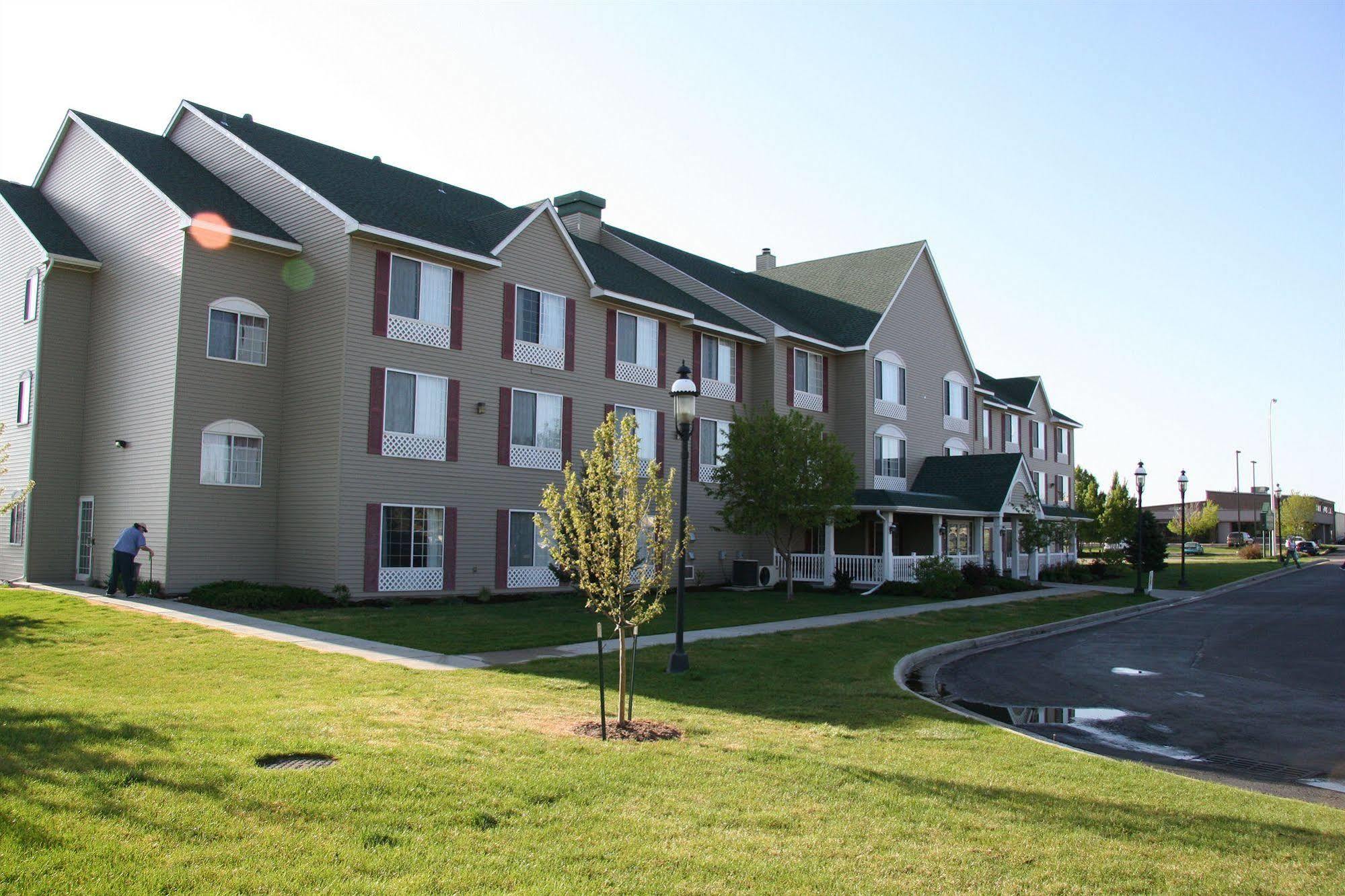 Country & By Radisson, Greeley, Co