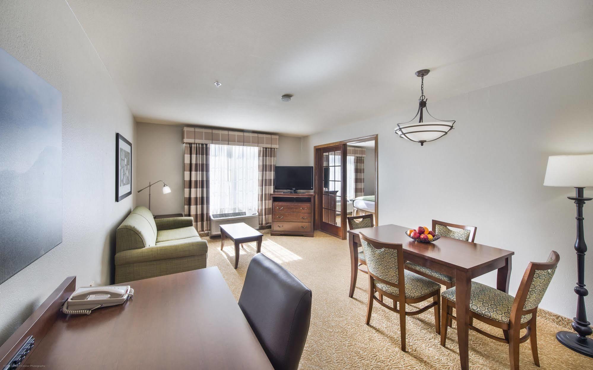 Country & By Radisson, Greeley, Co Greeley